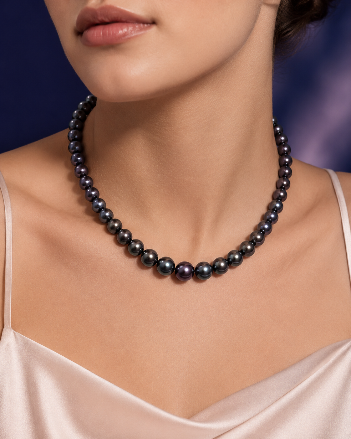 Black Round Pearl Necklace